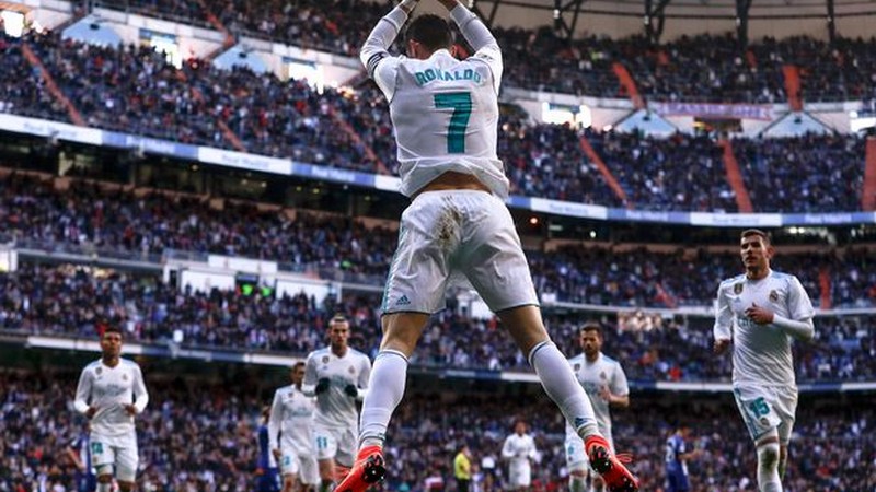 Màn ăn mừng của Ronaldo đã trở thành thương hiệu của bóng đá thế giới
