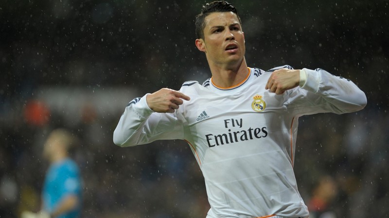 Ronaldo trong năm đó đã xuất sắc với Real Madrid lên ngôi Champions League
