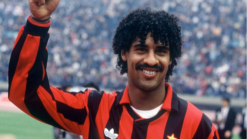 Frank Rijkaard từng là một cầu thủ CMF xuất sắc nhất