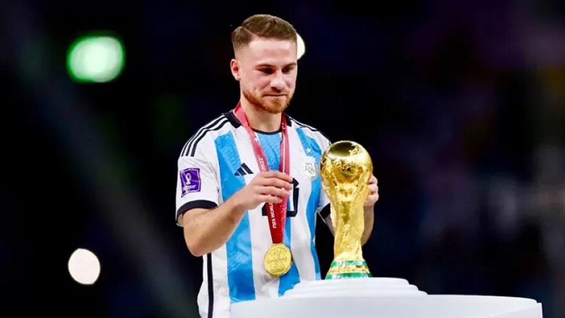 Với World Cup 2022 đã giúp cho tài năng của cầu thủ Alexis Mac Allister được nhiều người biết đến Với World Cup 2022 đã giúp cho tài năng của cầu thủ Alexis Mac Allister được nhiều người biết đến